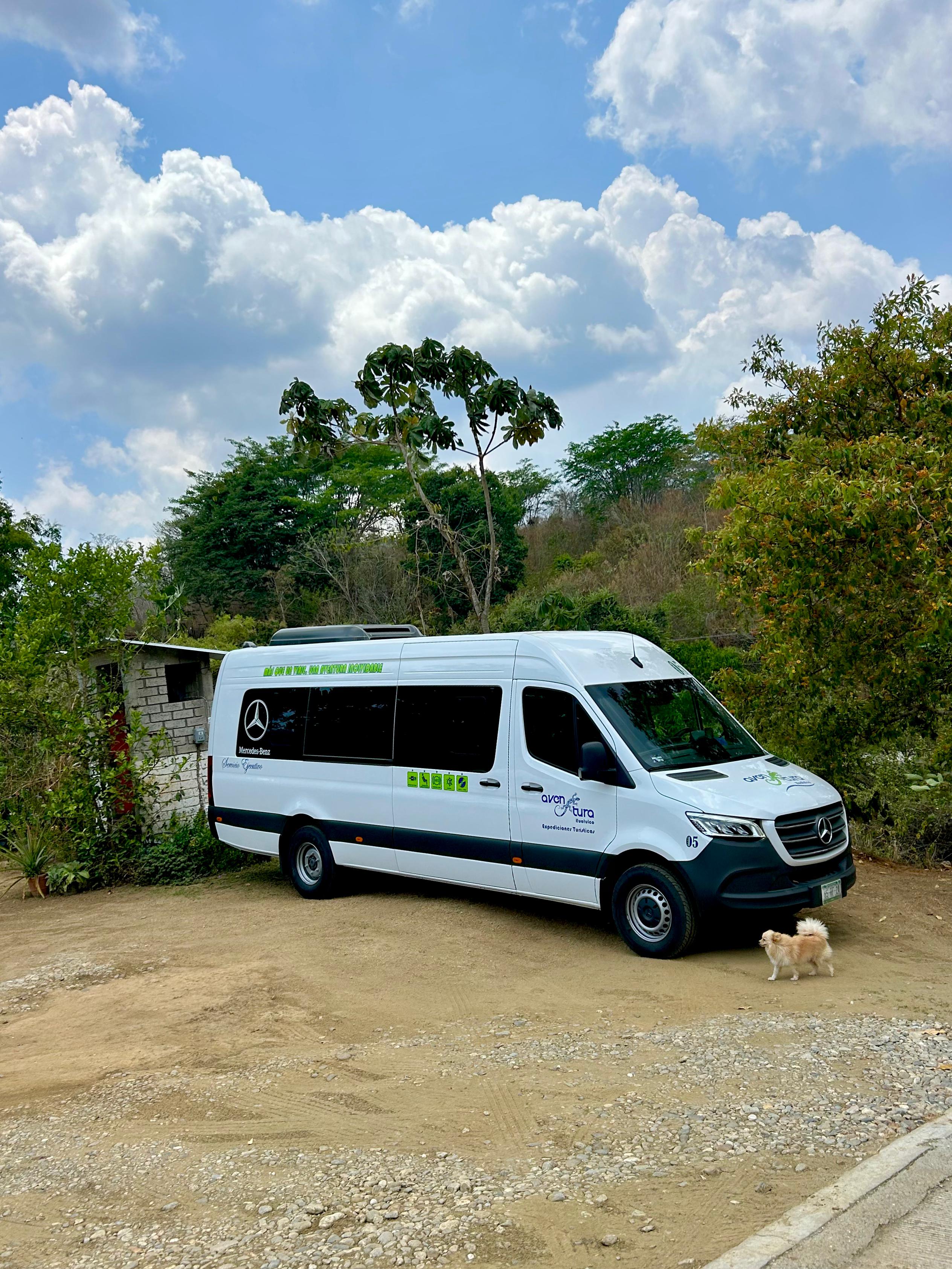 San José del pacífico 2 días una noche camioneta para 20 pasajeros, privado