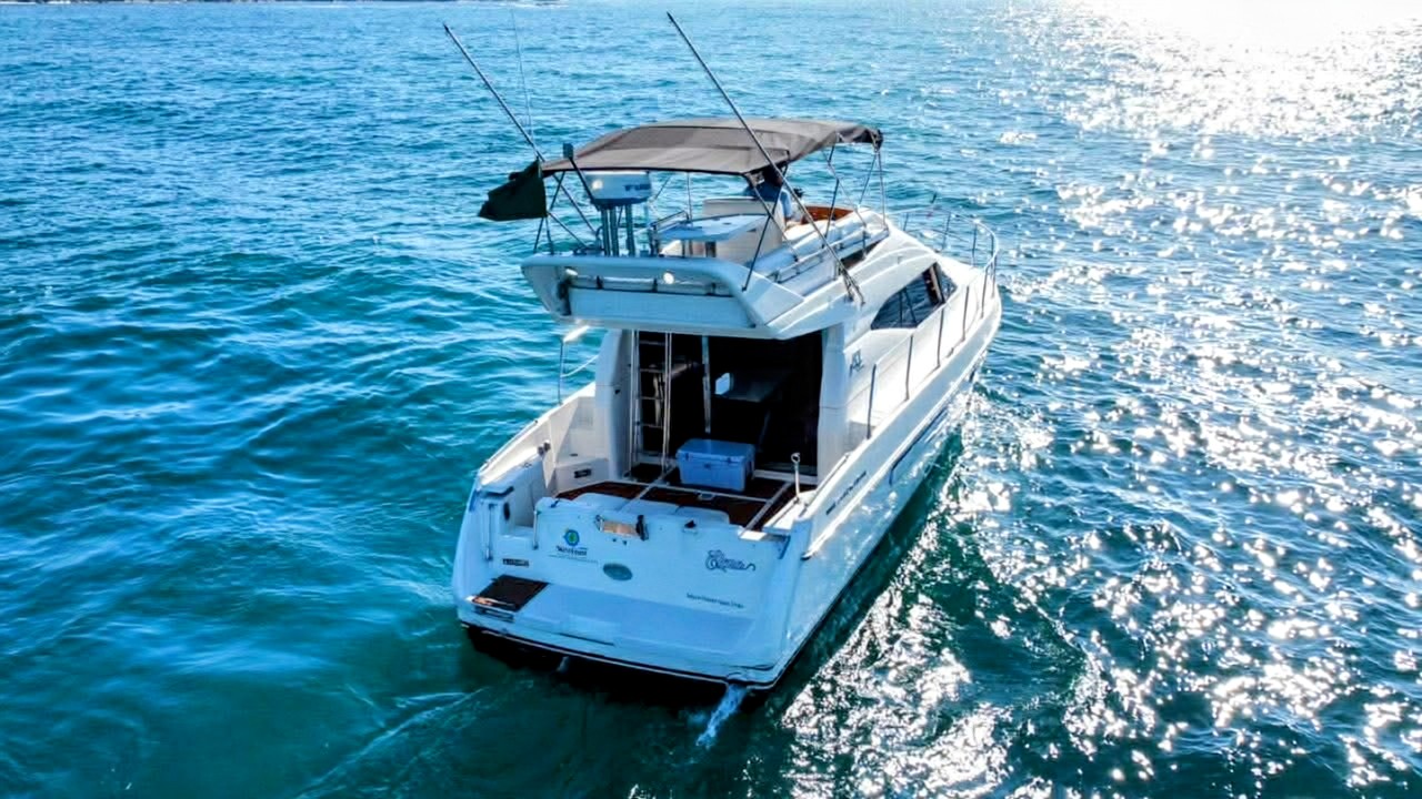 Vive un día inolvidable en yate para 18 pasajeros por las bahías de Huatulco,con internet satelital