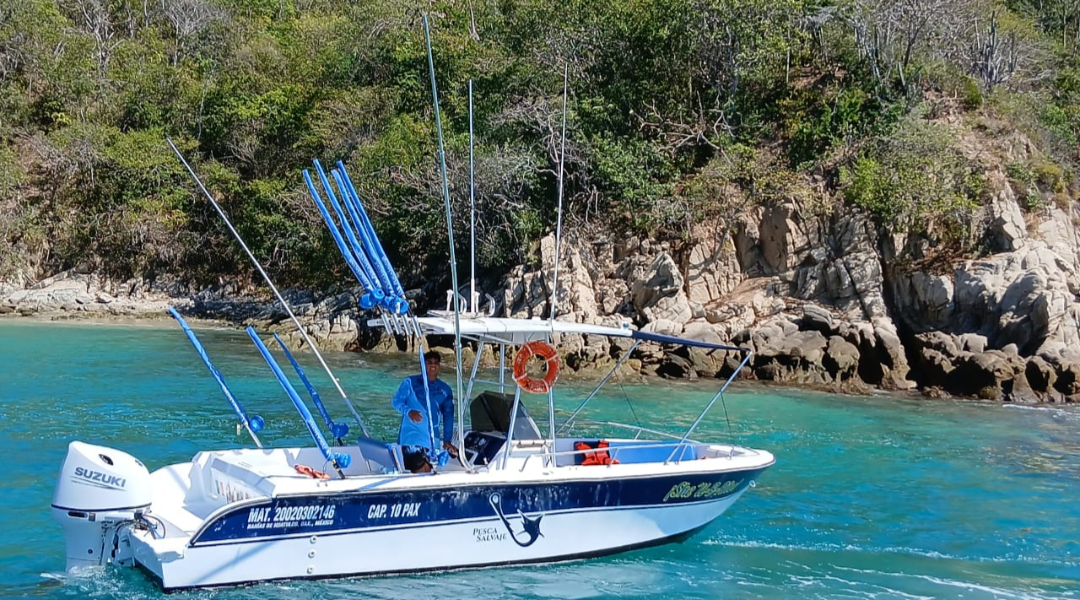 Lancha Privada | Experiencia Privada Bahías de Huatulco para 10 Personas 2