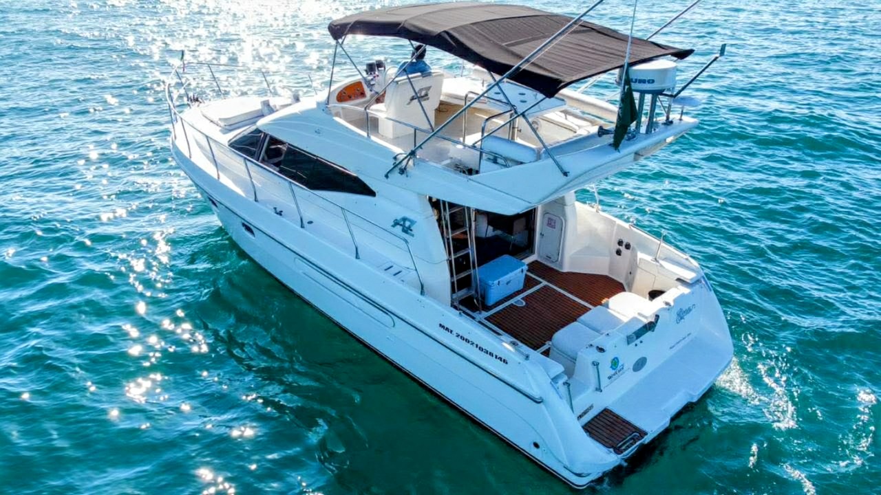Vive un día inolvidable en yate para 18 pasajeros por las bahías de Huatulco,con internet satelital 2