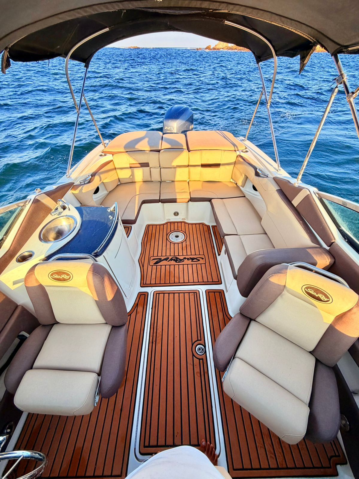 Yate para 10 pasajeros, aventura Premium por las Bahías de Huatulco, incluye transporte 5