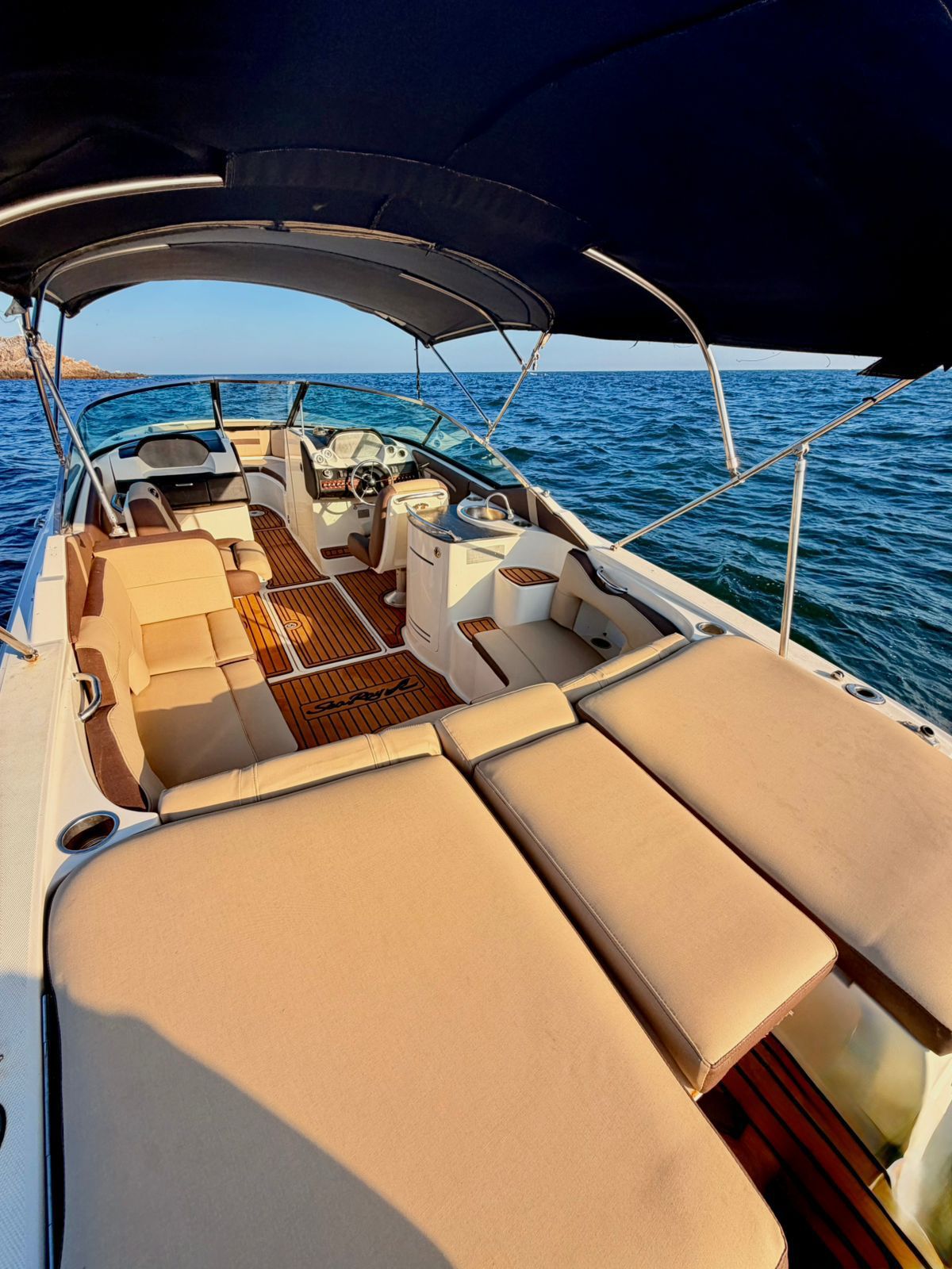 Yate para 10 pasajeros, aventura Premium por las Bahías de Huatulco, incluye transporte 4
