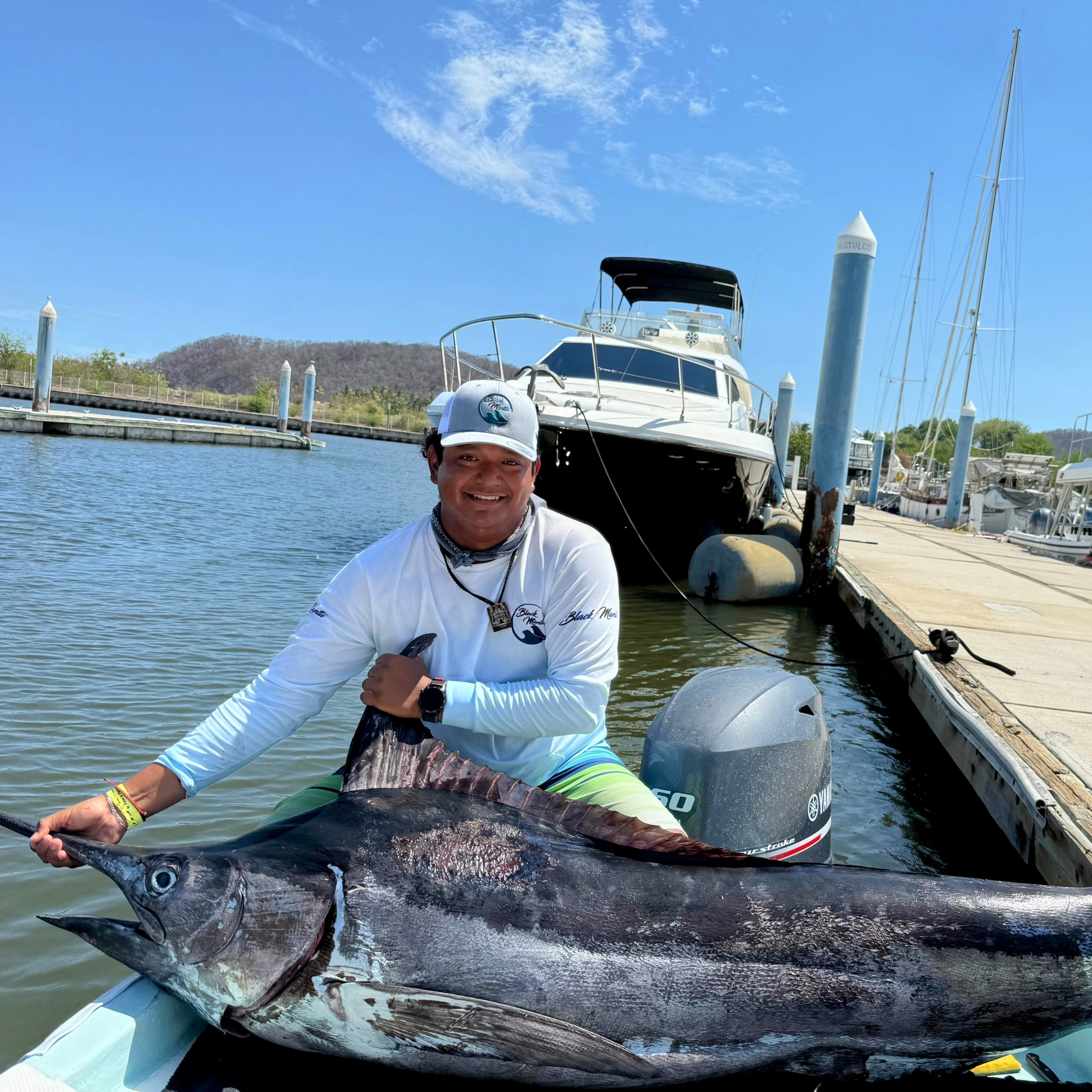 Pesca deportiva tour colectivo max 4 personas. 5 horas 3