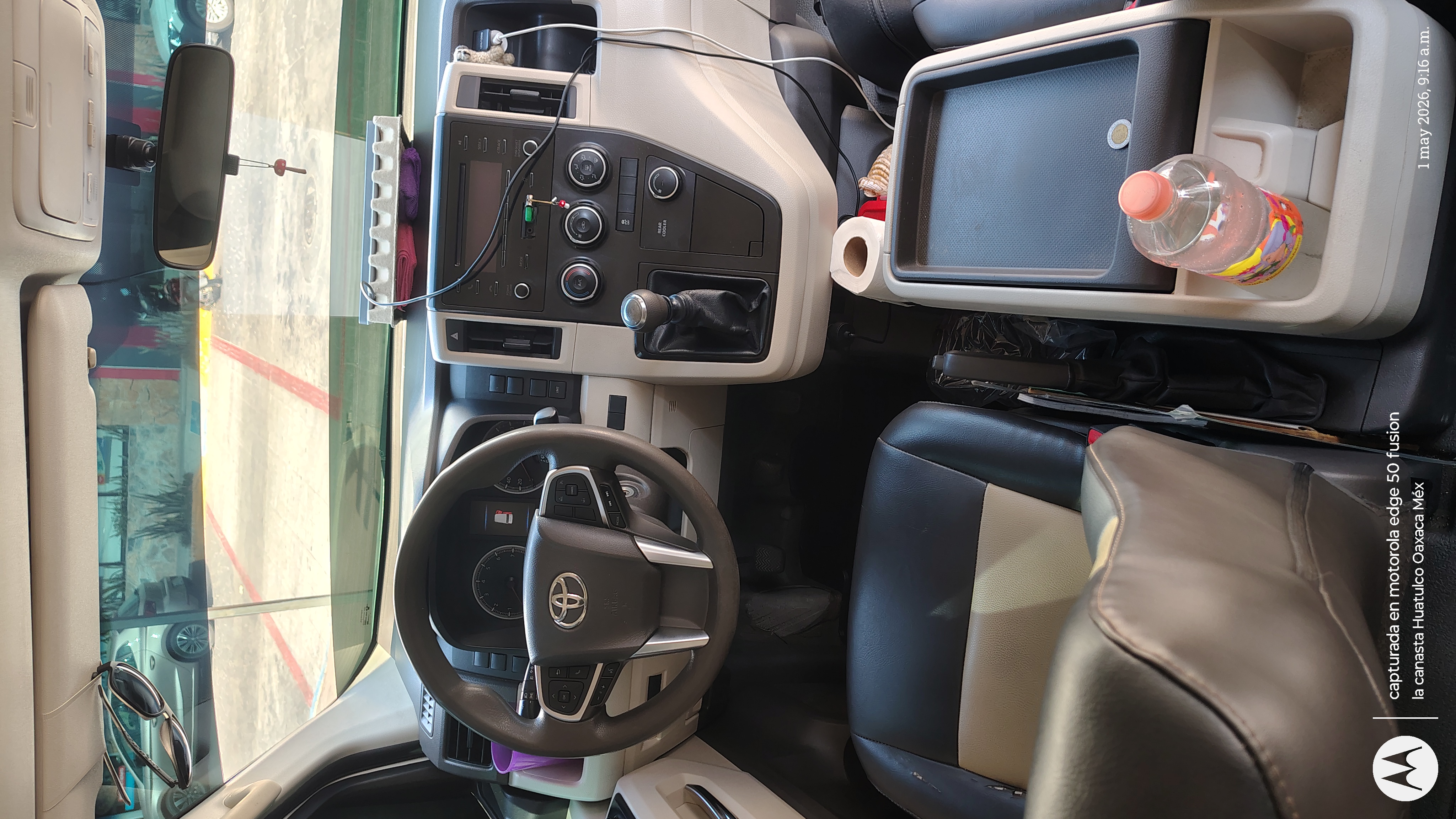 Toyota Hiace 5