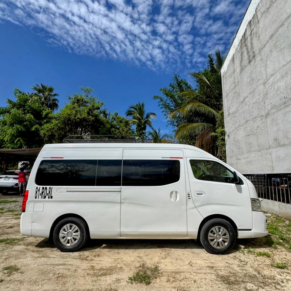 Nissan urvan 4