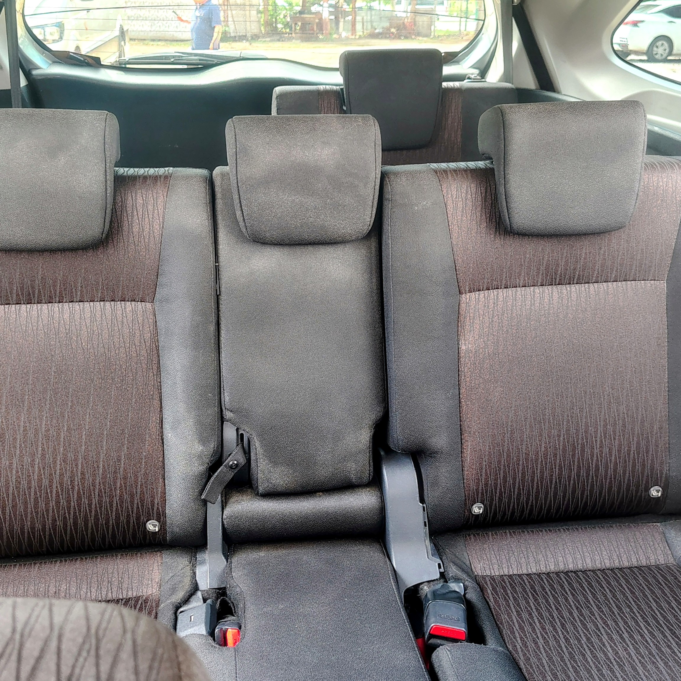 Toyota avanza 4