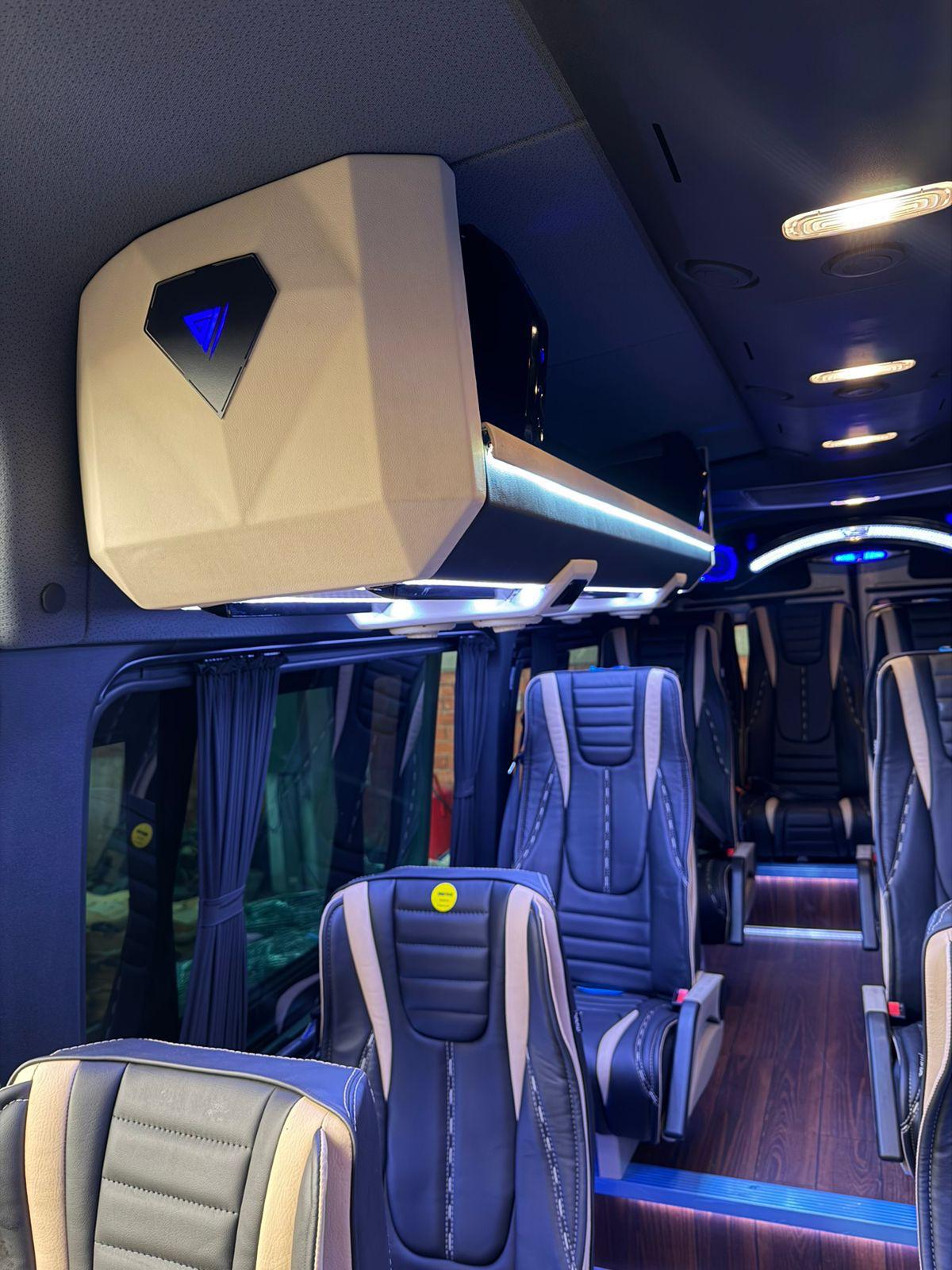 Mercedes Benz Sprinter 4
